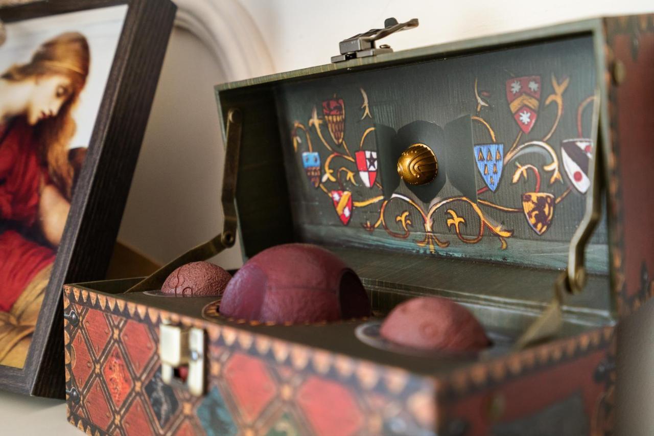 Holt - Gryffindor Tower Villa Bucharest Luaran gambar